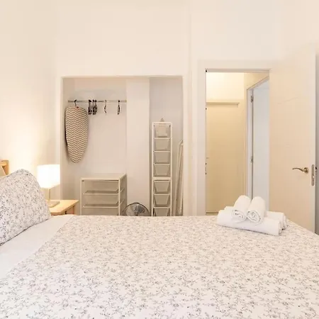 3 Bedroom Flat In Historic Centre