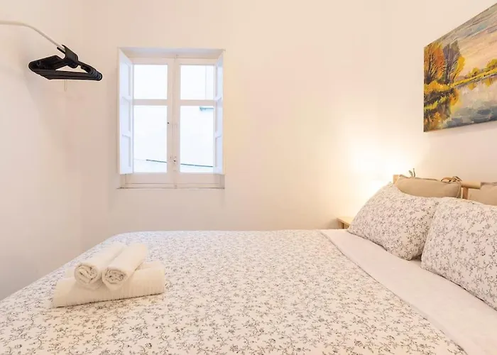 3 Bedroom Flat In Historic Centre Apartamento *